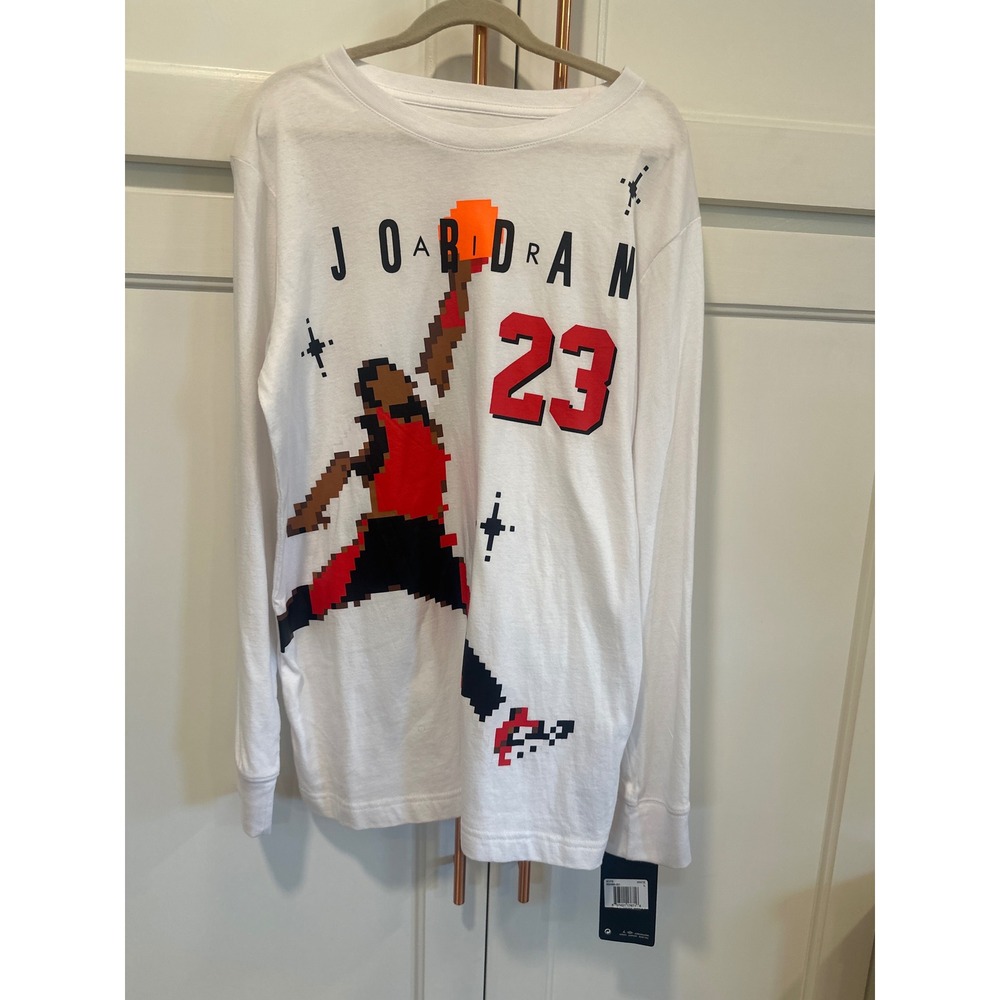 Jordan Boys White Pixelated Dunk Graphic Long Sleeve T-Shirt Size L 12-13Y sport